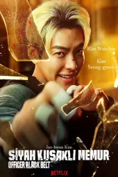 Siyah Kuşaklı Memur